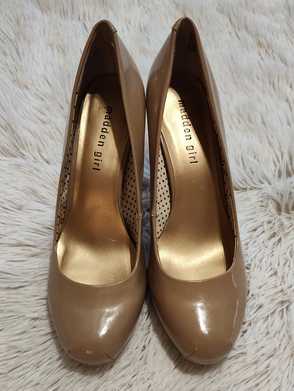 Madden Girl Getta Platform Pumps Nude Faux Patent Leather Dressy Heels Size 8½